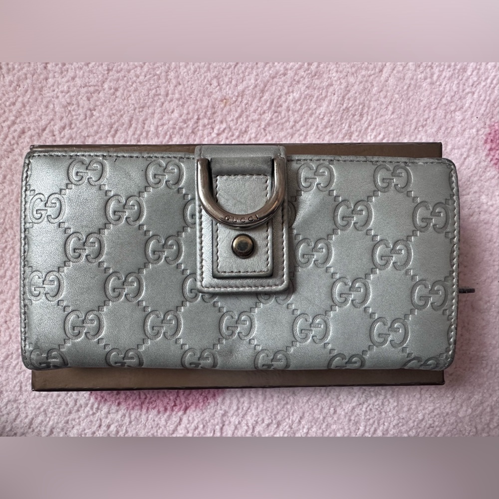 Gucci Leather Continental D-Ring Wallet